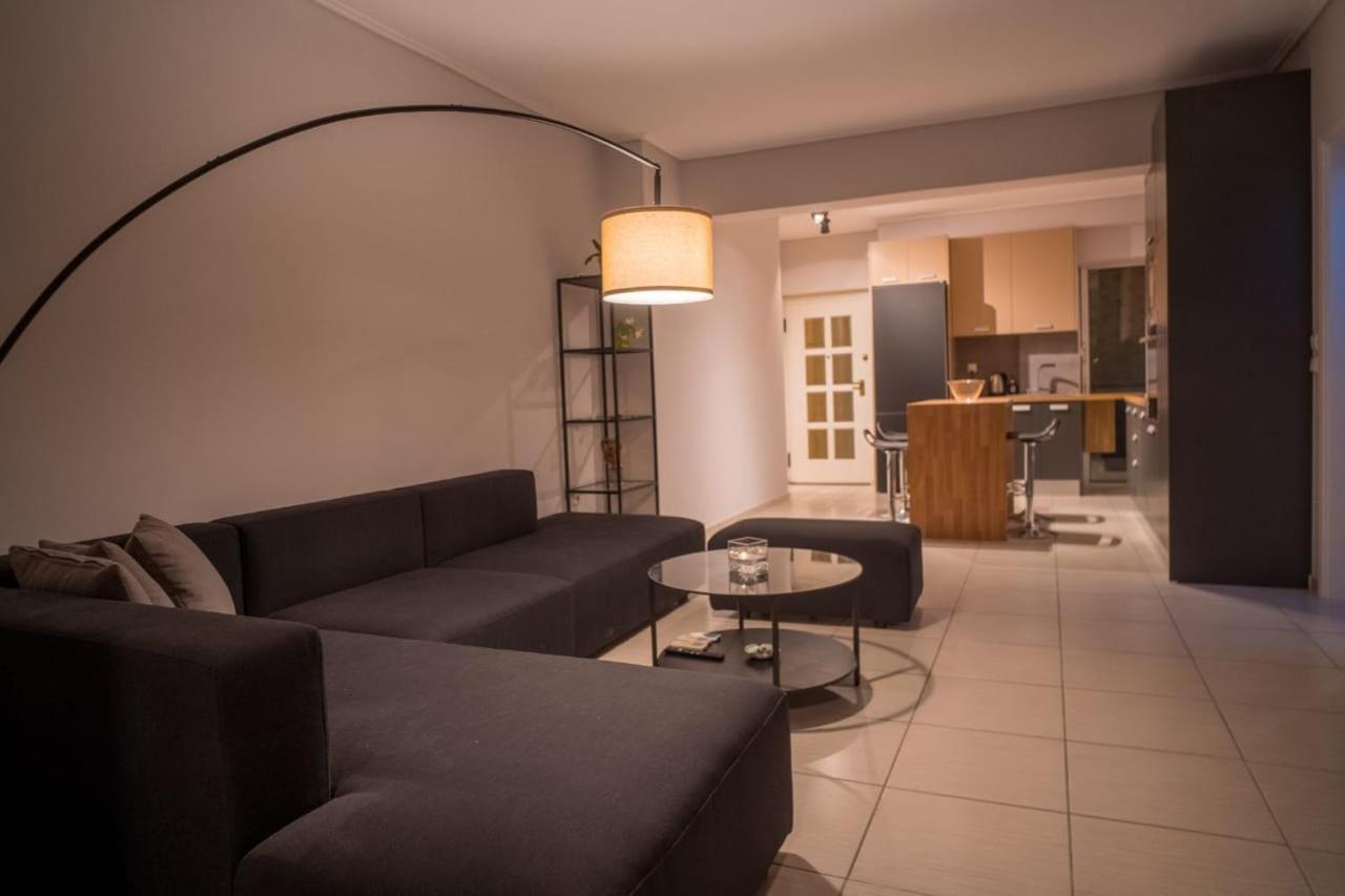 It Is A Pleasant, Modern, Functional House! Apartman Pireusz Kültér fotó